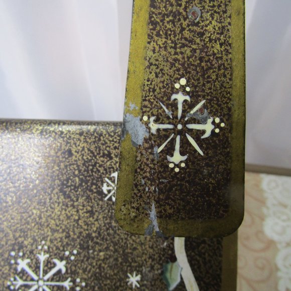 Kathy Hatch Wooden Church Lamp - Picture 5 of 16